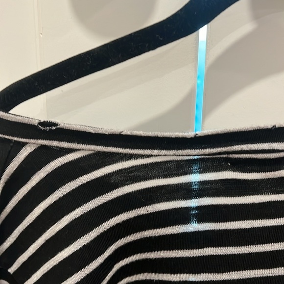 LNA Distressed Stripped V Neck TShirt - Picture 5 of 6